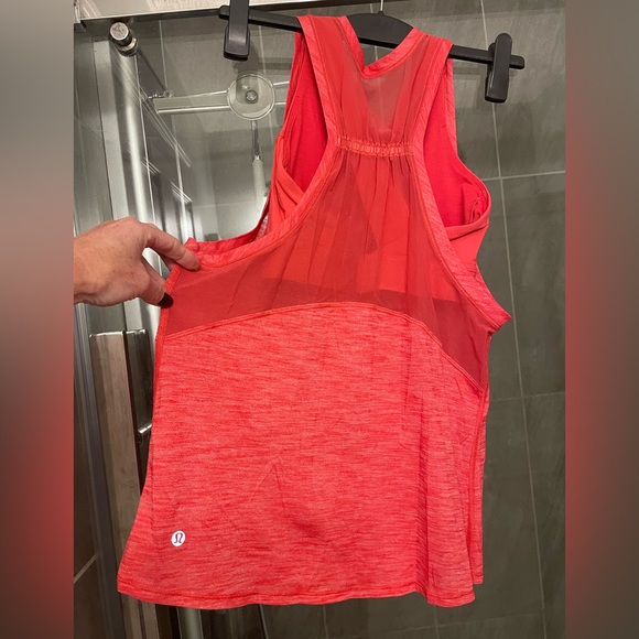 Lululemon workout tank - Picture 3 of 3